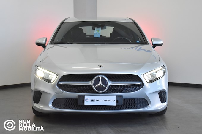 MERCEDES-BENZ A 180 d Automatic Business Extra